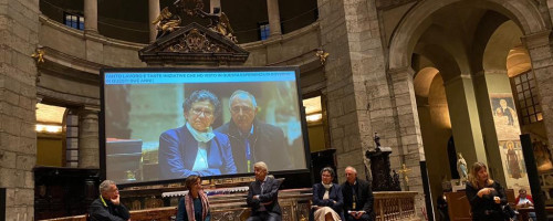 Hermana Nelly León viajó a Milán/Italia para exponer en el Festival titulado “Vivir el perdón”