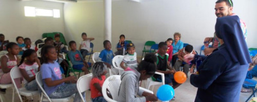Congregación del Buen Pastor trabaja talleres preventivos del consumo de drogas y alcohol con familias migrantes